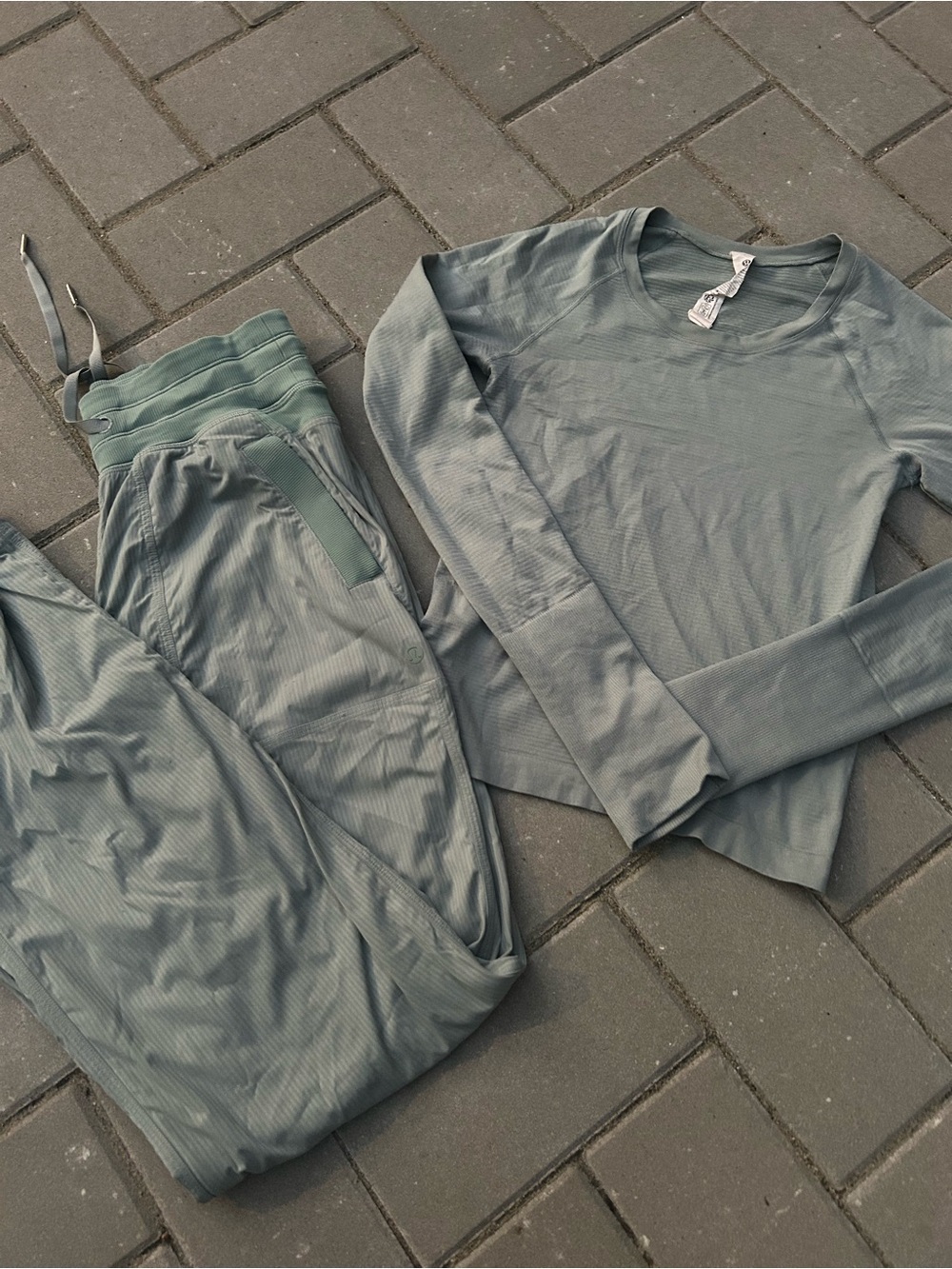lululemon set
